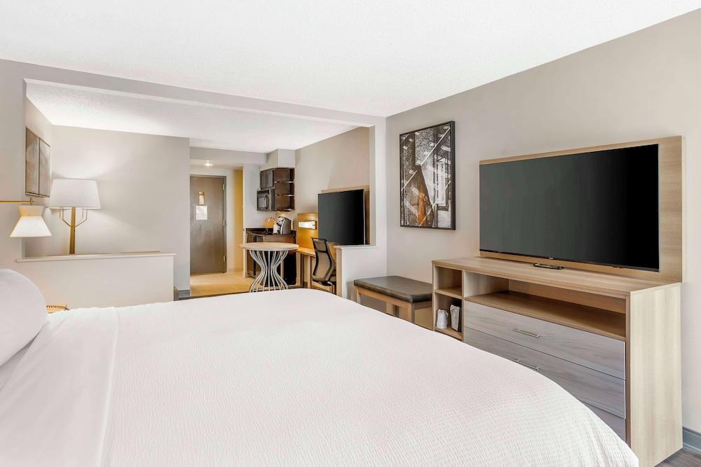 Best Western Plus Heritage Rail Inn & Suites photo 12