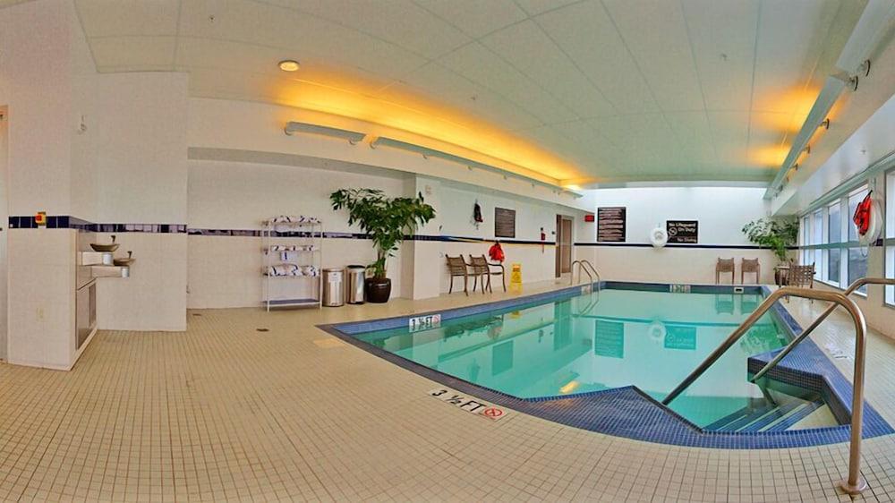 Hampton Inn & Suites Boston Crosstown Center photo 28
