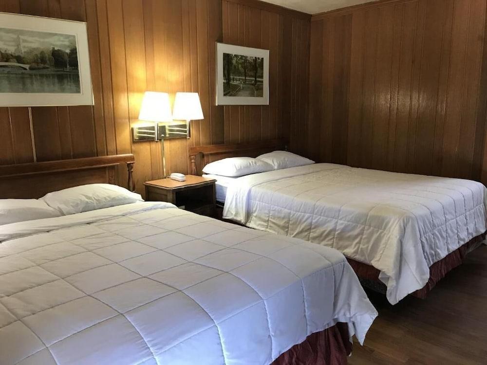 Lincoln Lodge photo 17