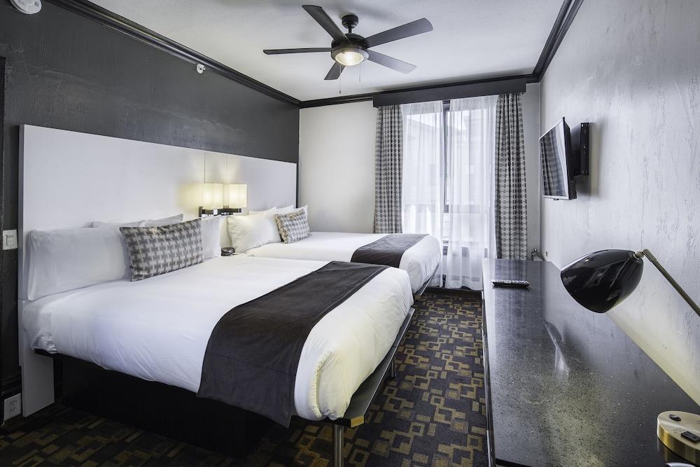 Adante Hotel photo 24