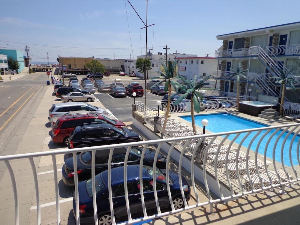 Quarterdeck Motel photo 18