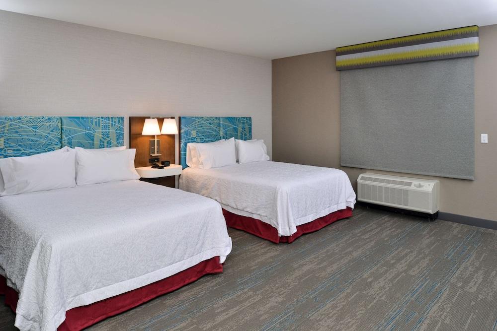 Hampton Inn & Suites Adrian photo 62