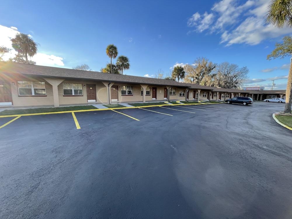 Shangri La Motel photo 18