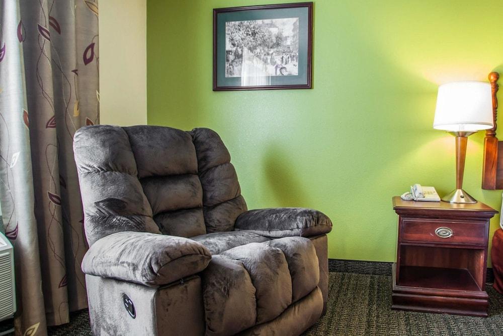 Quality Inn Florence Muscle Shoals photo 26