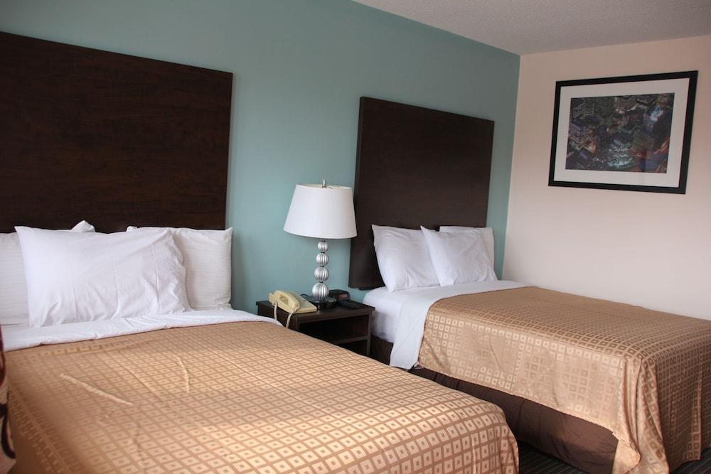 Sterling Inn Niagara Falls near IAG Airport photo 29