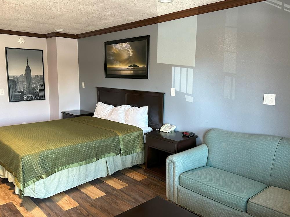 Corona Inn photo 8