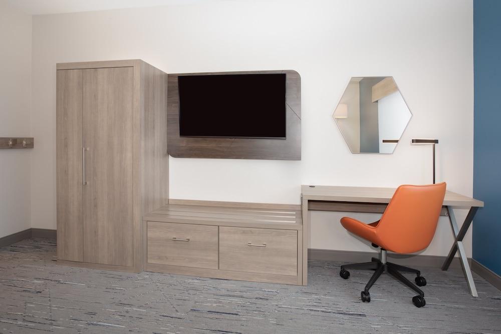 Holiday Inn Express and Suites Burley by IHG photo 25