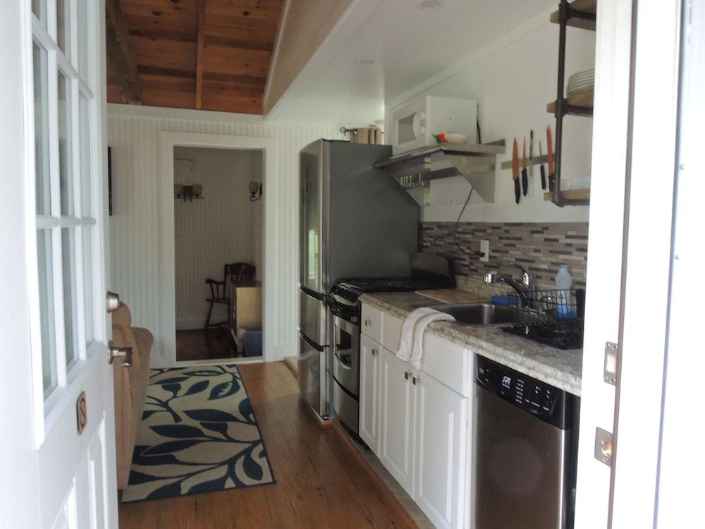 Shorelands Guest Resort and Cottages photo 29