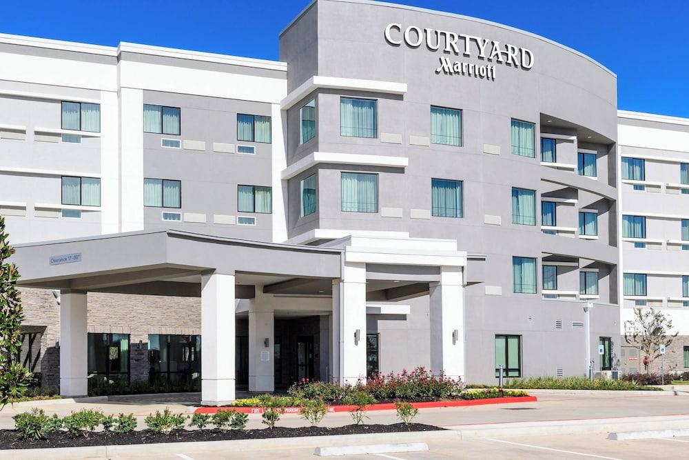 Courtyard by Marriott Lake Jackson photo 62