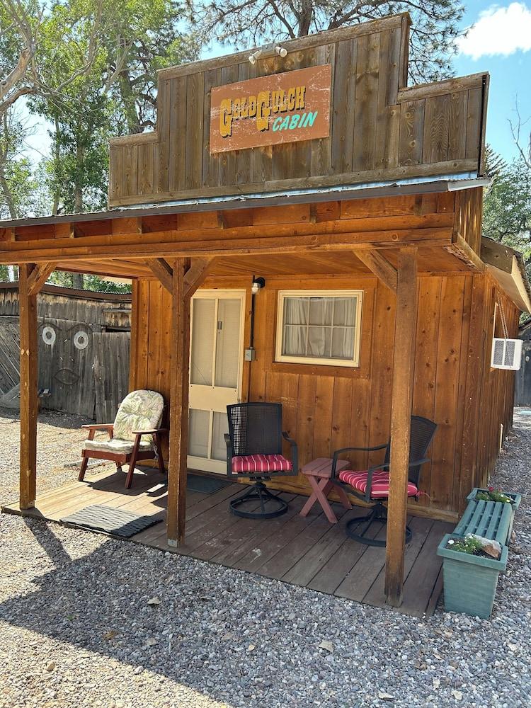 Moore's Old Pine Inn photo 1