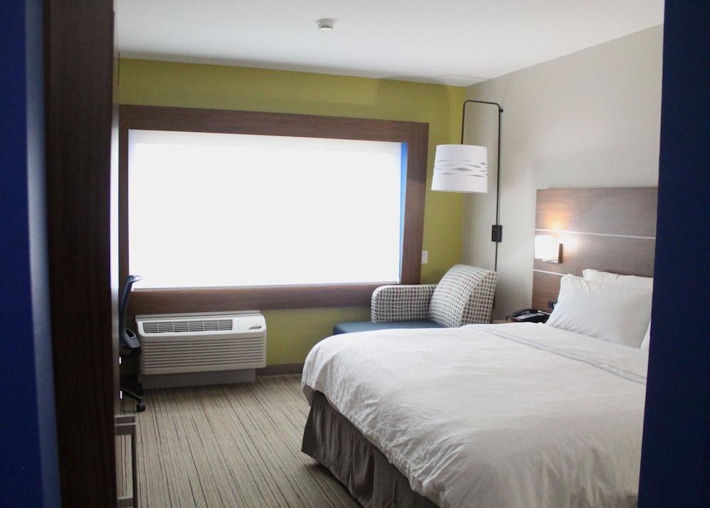 Holiday Inn Express & Suites Latta by IHG photo 40