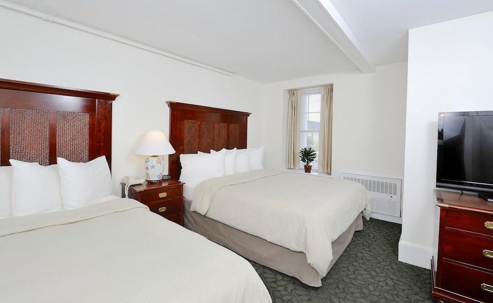 Jailhouse Inn photo 13