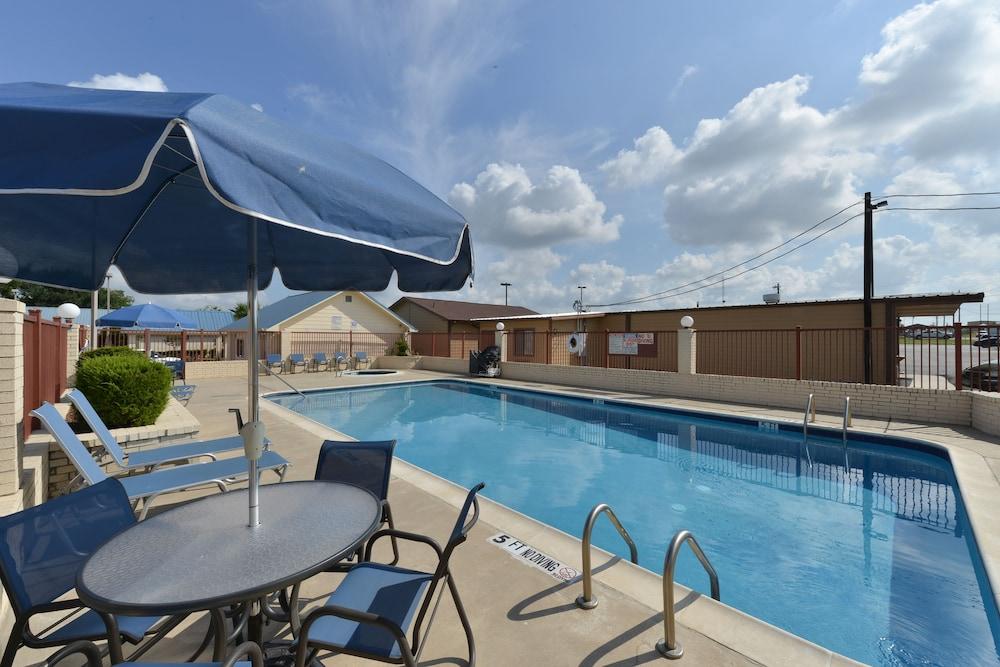 The Texas Lodge photo 6