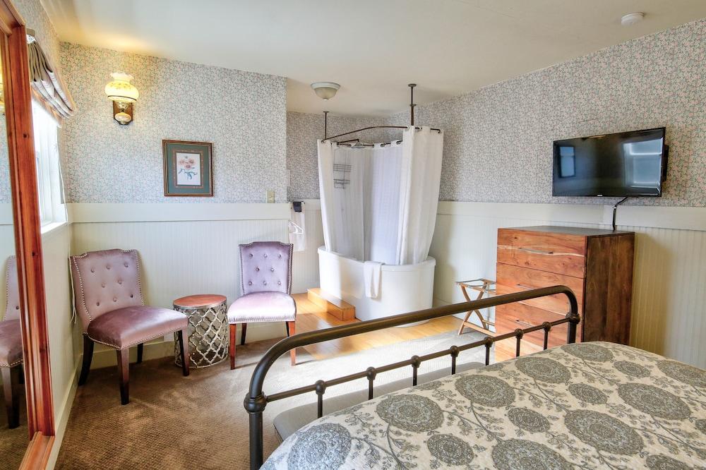 Hotel Charlotte photo 39