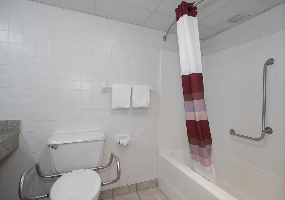 Sycamore Suites photo 52
