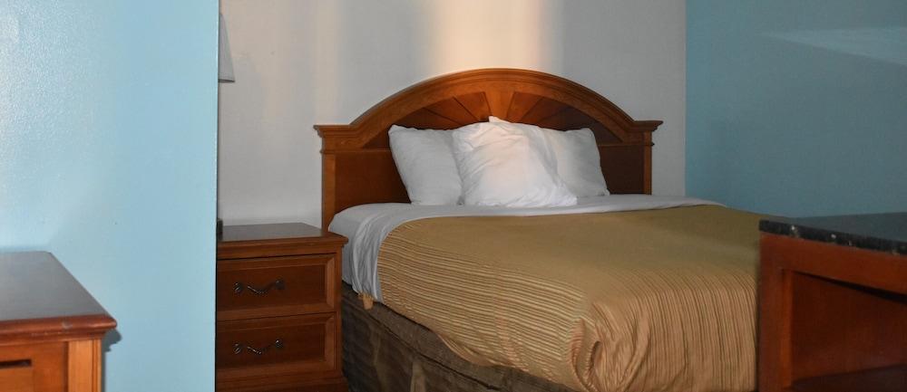 GUEST COTTAGES & SUITES photo 33