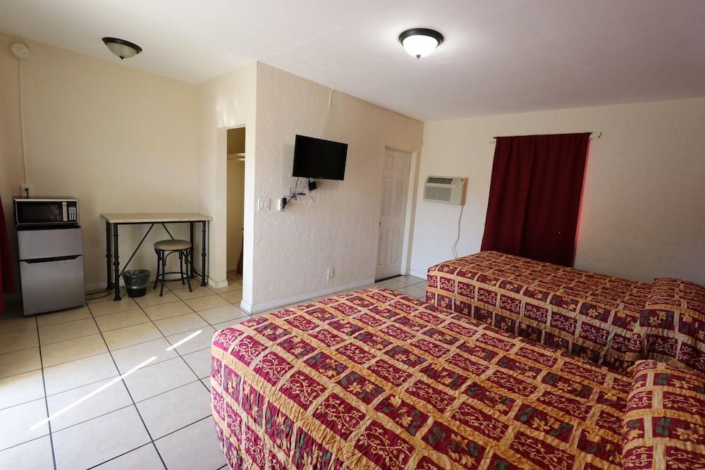 Sandman Inn Motel photo 18