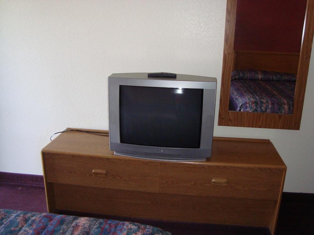 Willow Springs Motel photo 15
