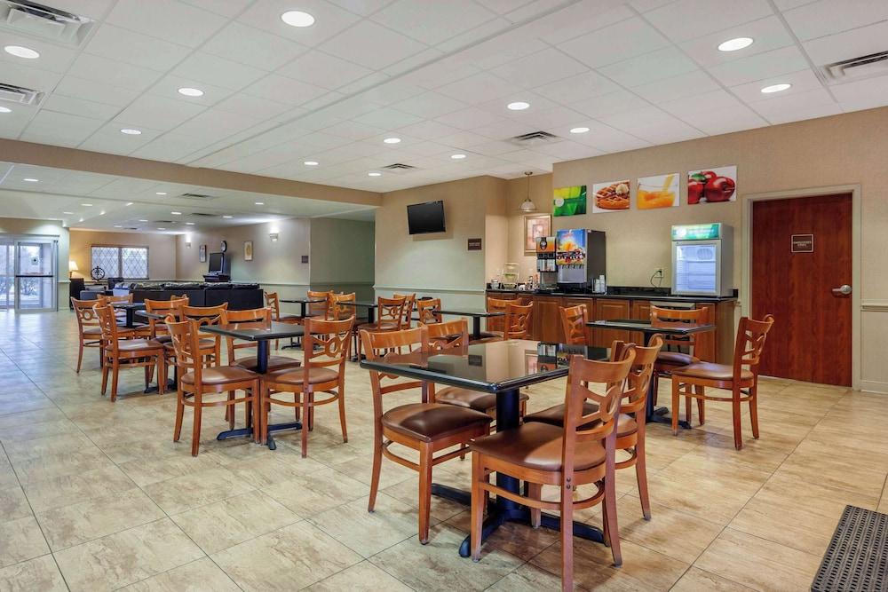 Quality Inn Smyrna photo 38