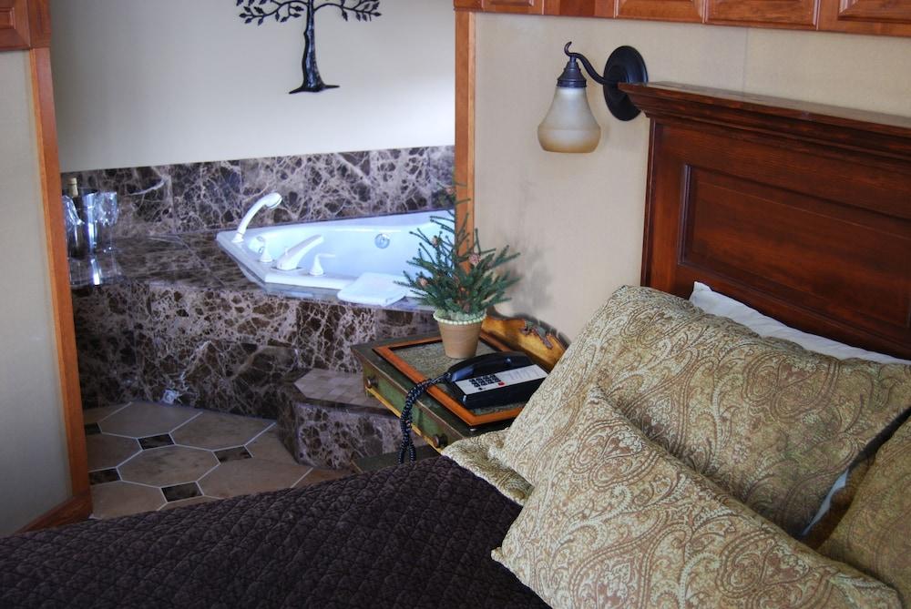 Sumas Mountain Lodge photo 76