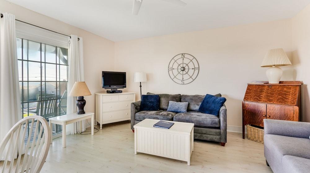 Beach Plum Resort photo 64