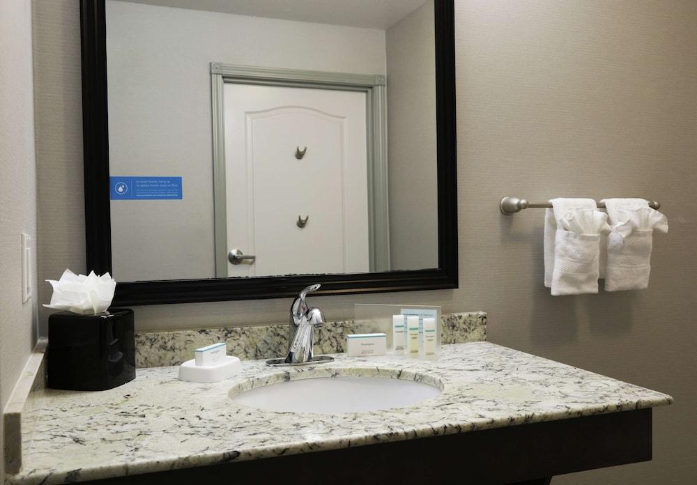 Hampton Inn & Suites Temecula photo 66