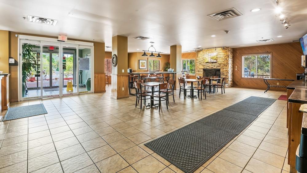 Wildwood Inn photo 50
