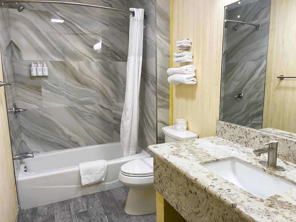 Americas Best Value Inn & Suites Joshua Tree National Park photo 78