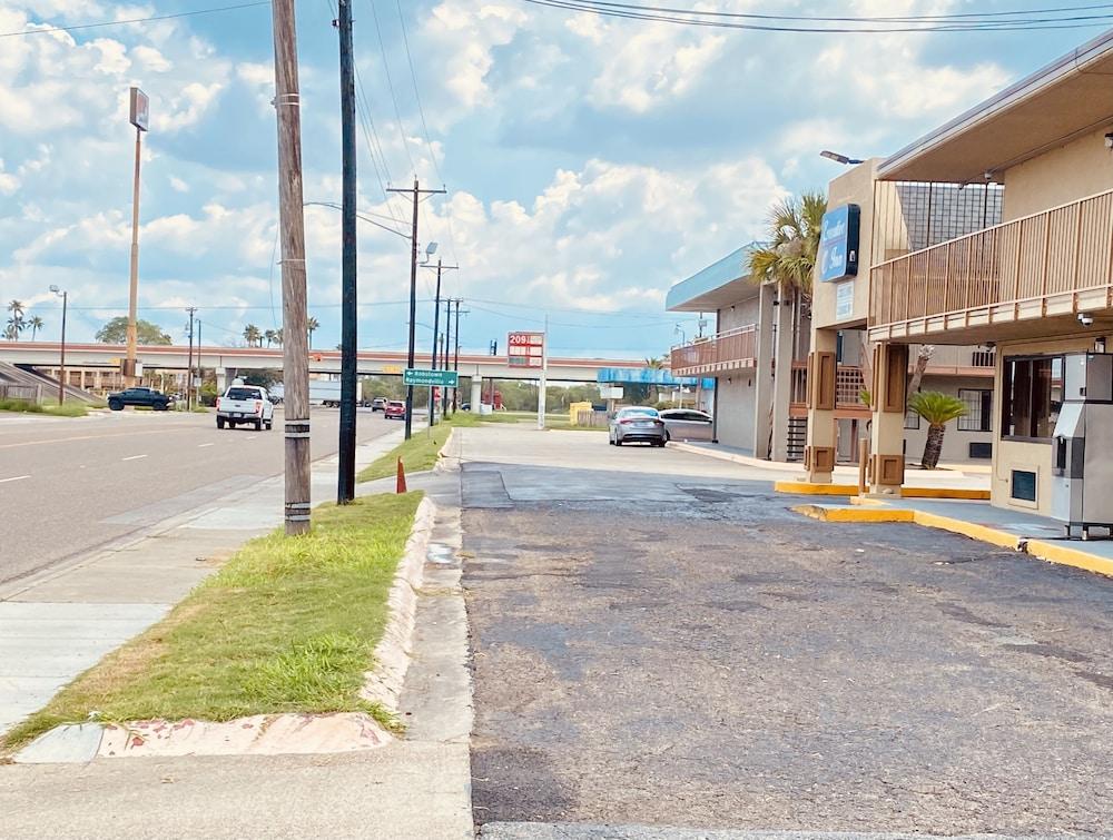 Executive Inn Kingsville photo 20