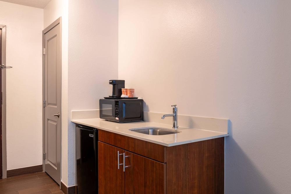 Comfort Inn Danvers - Boston North Shore photo 29