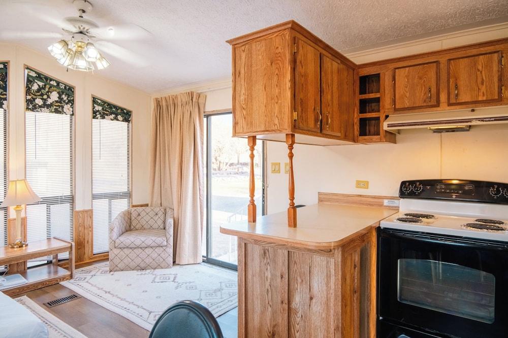 Black Meadow Landing photo 30