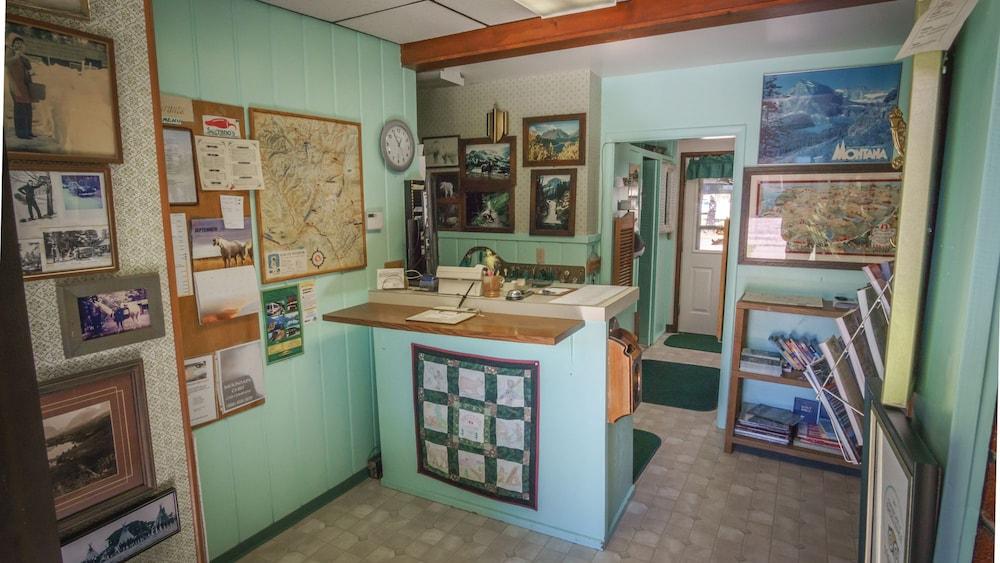 Mountain Pine Motel photo 9