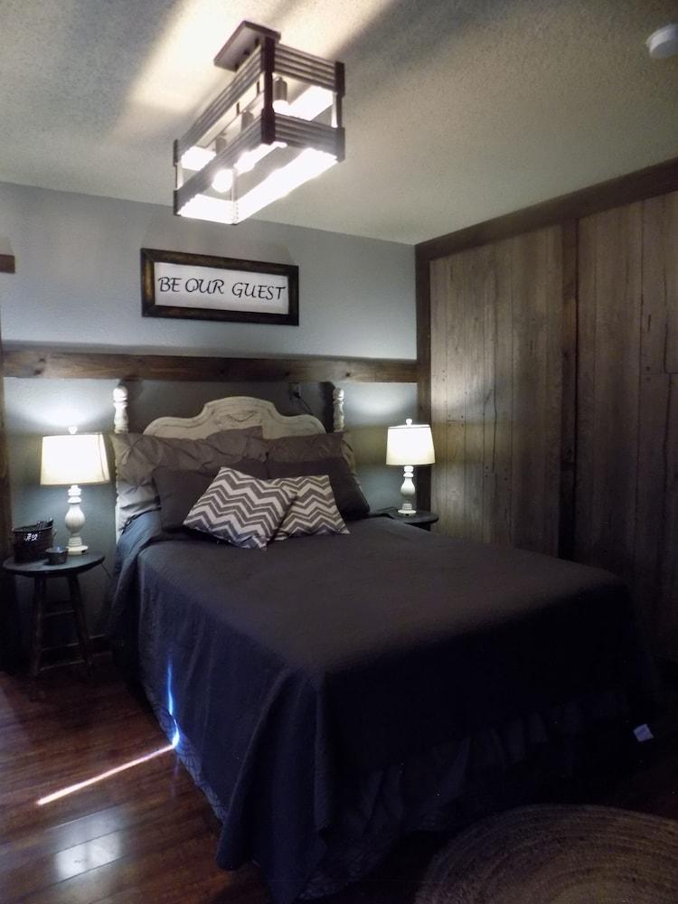 Dighton Inn photo 29