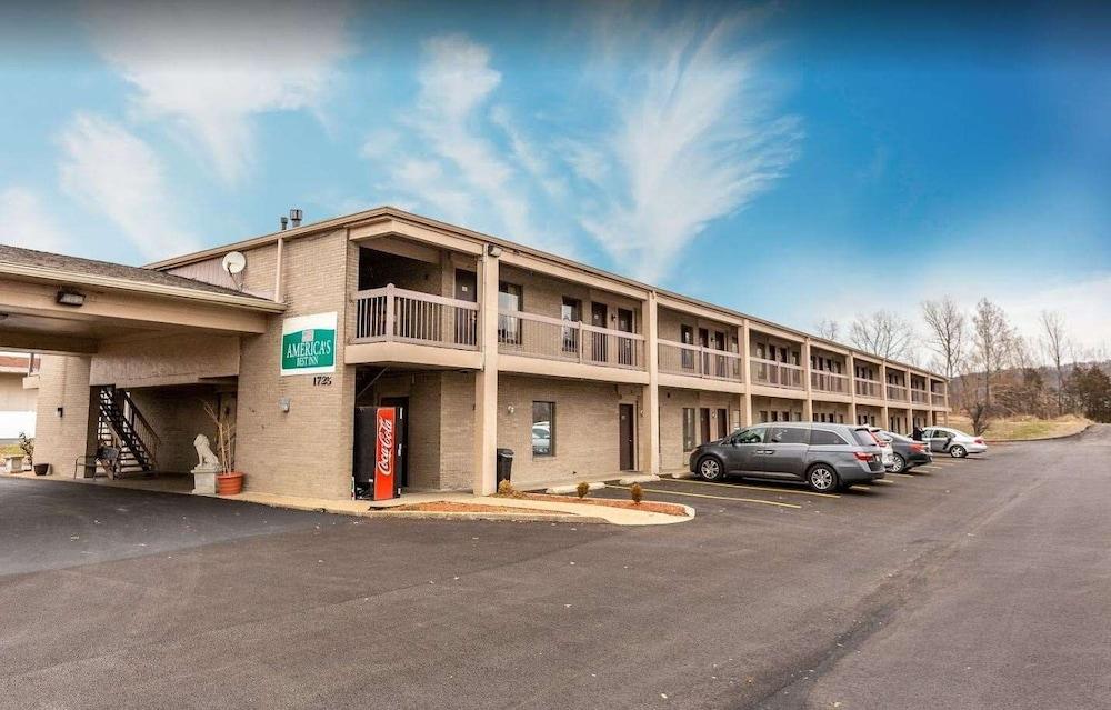 Americas Best Inn - Eureka photo 1