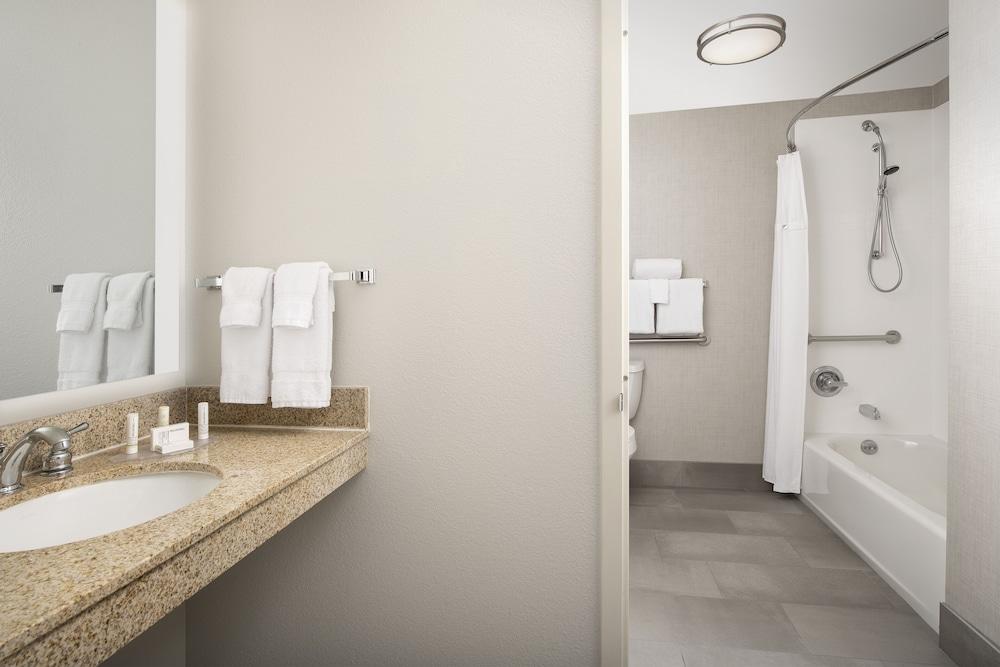 Residence Inn By Marriott Denver Park Meadows photo 14