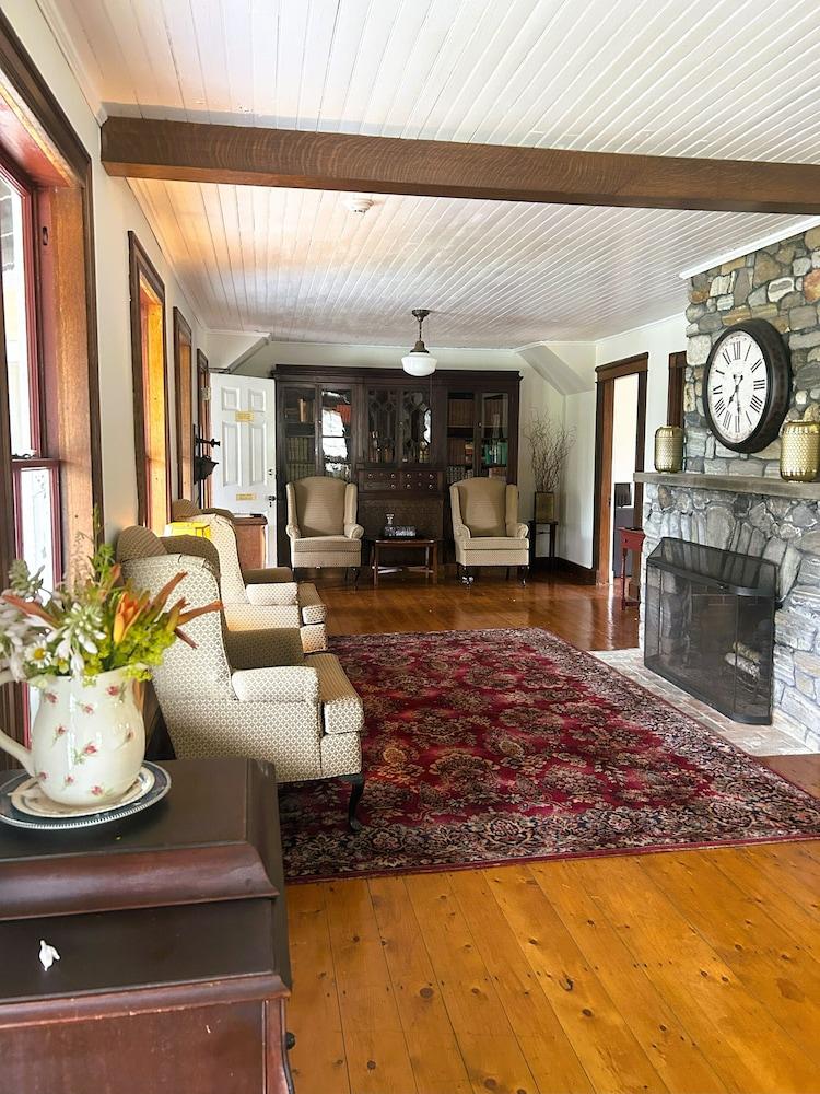 Hotel Pemaquid photo 8