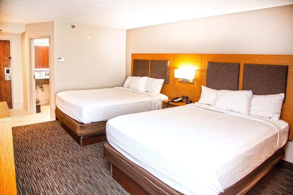 MainStay Suites Springfield IL photo 22