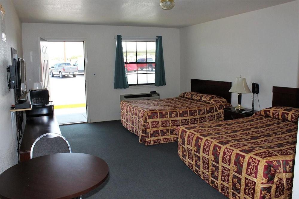 Adobe Inn Motel photo 6