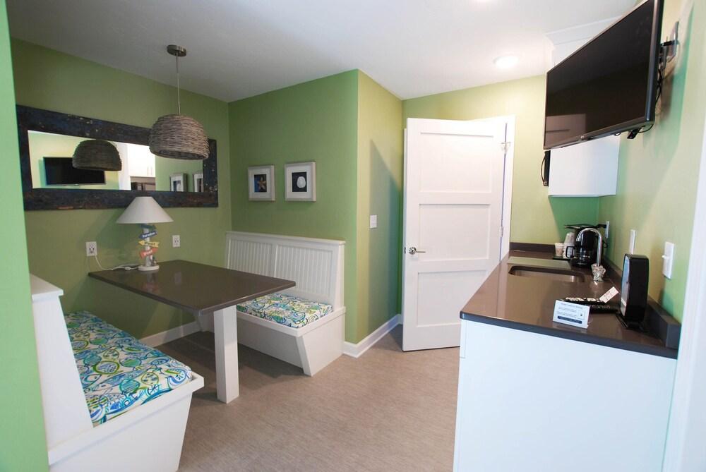 Homestead Suites photo 5