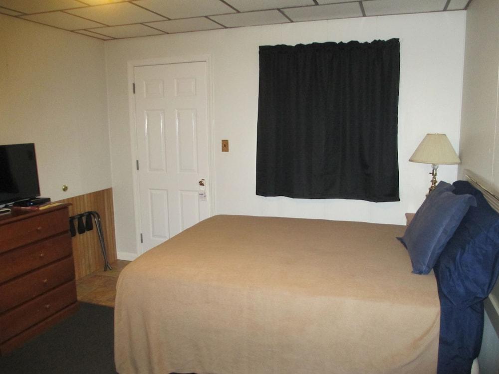 Bad Axe Motel photo 13