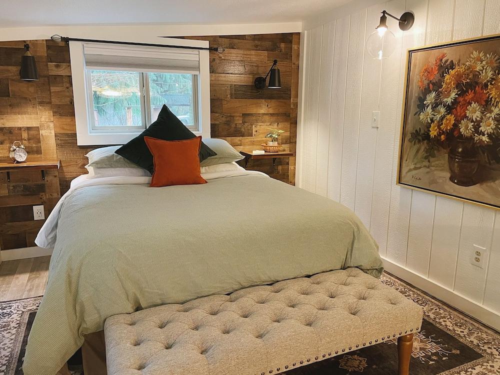 Emerald Valley Inn photo 23