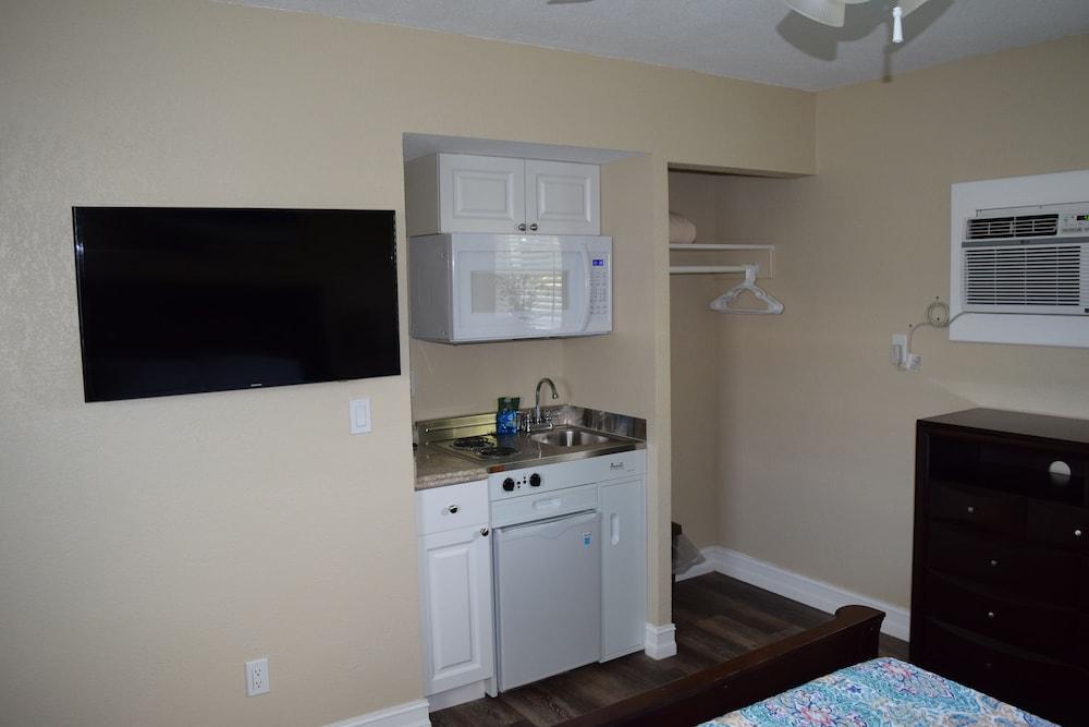 Caribbean Shores Jensen Beach Motel photo 50