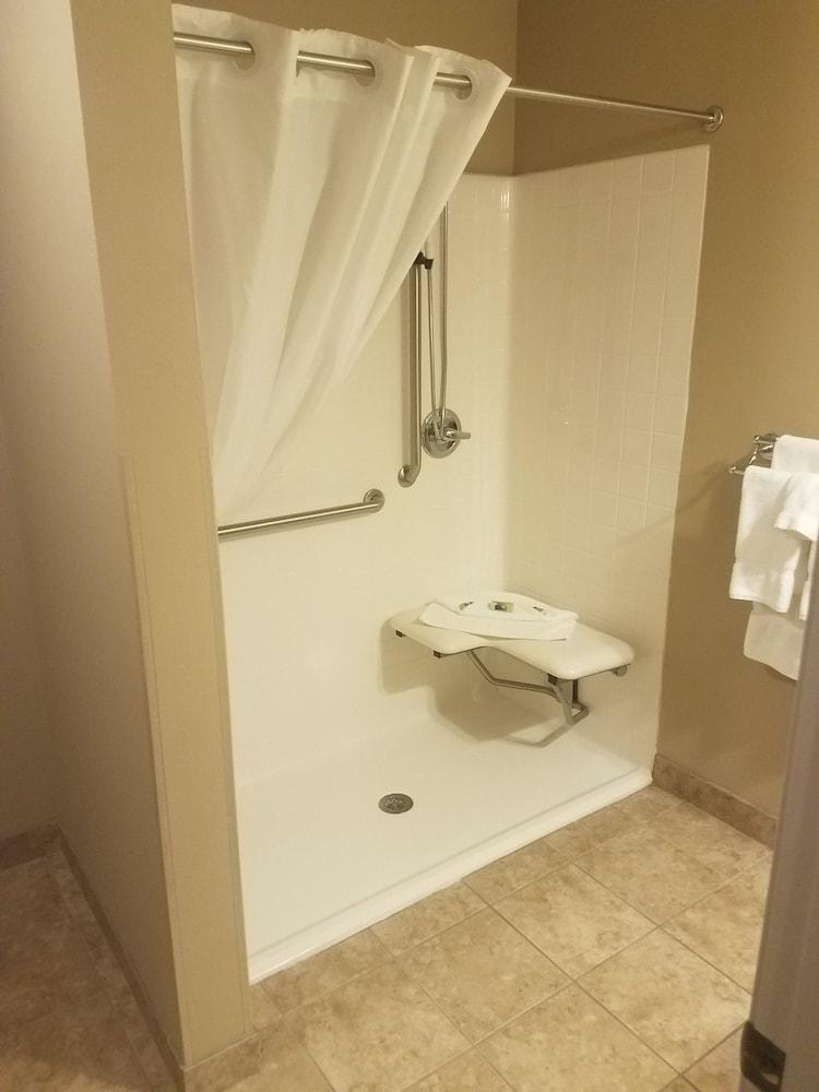 Grandstay Hotel And Suites Luverne photo 16