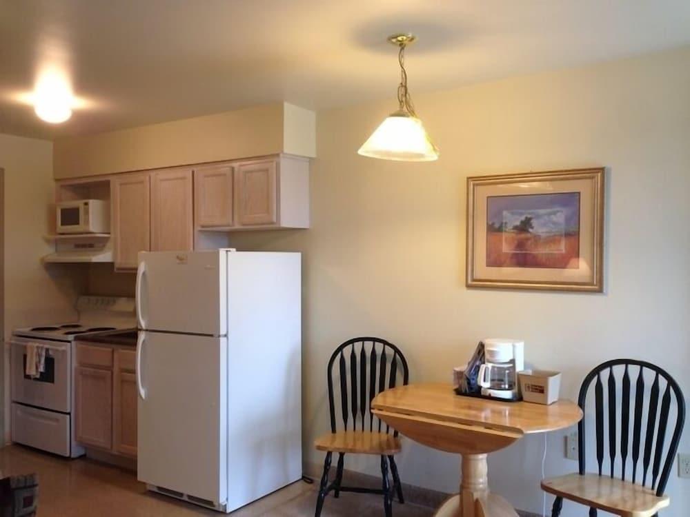 All Suites Inn Budget Host — hotel in Lewisburg