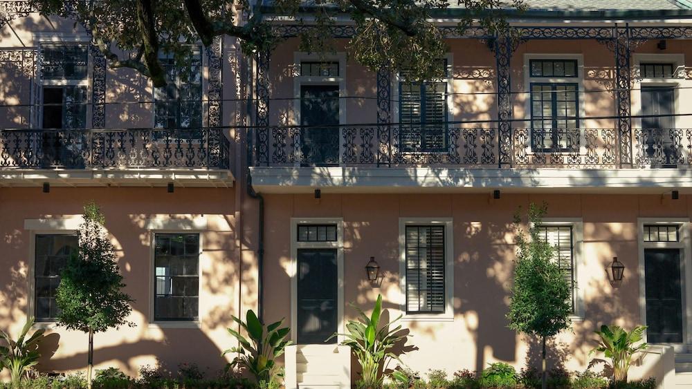 Garden District Hotel photo 42