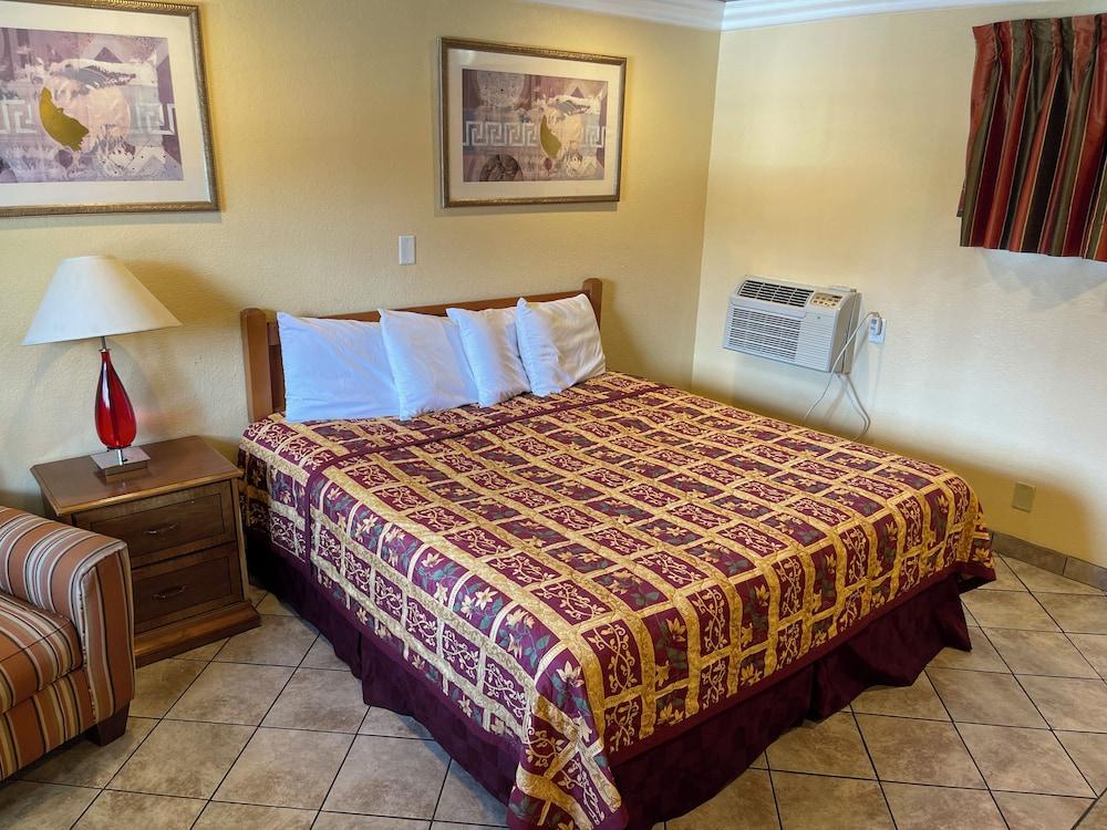 Bayshore Inn Motel photo 24