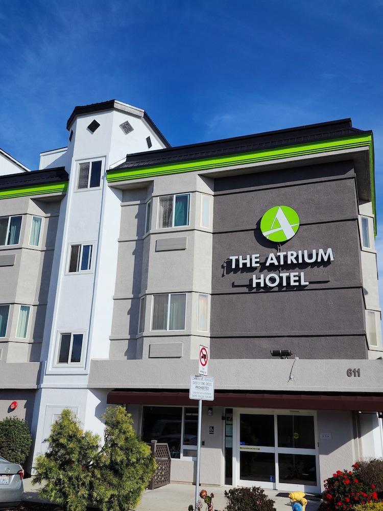 The Atrium Hotel photo 7