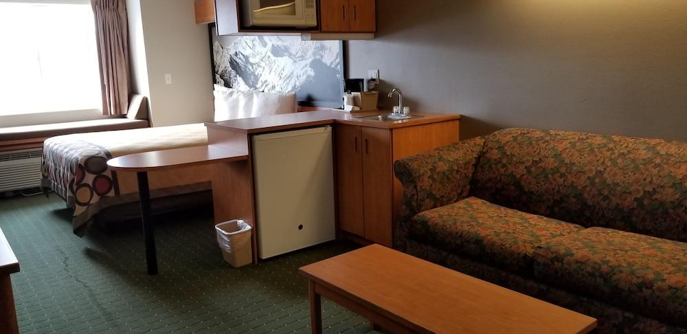 Royal Inn photo 11