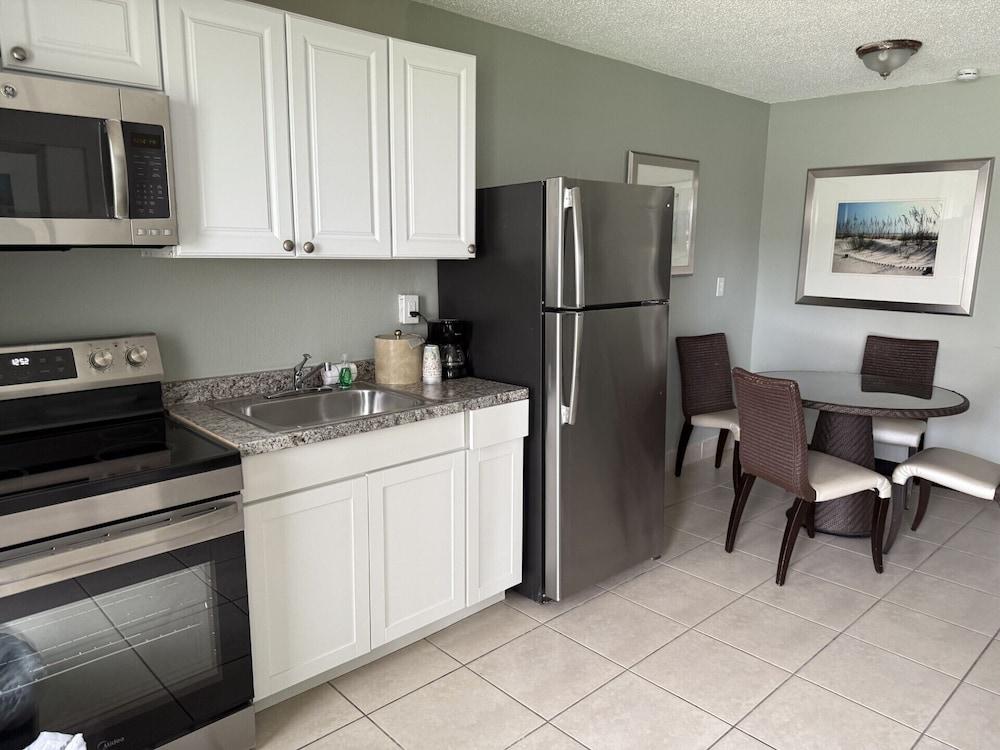 Clearwater Suites photo 7