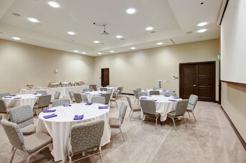 Hotel Indigo WACO - BAYLOR by IHG photo 41